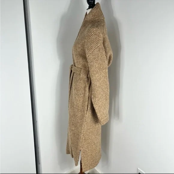 NEW Lunya chunky wool belted robe - Picture 5 of 13